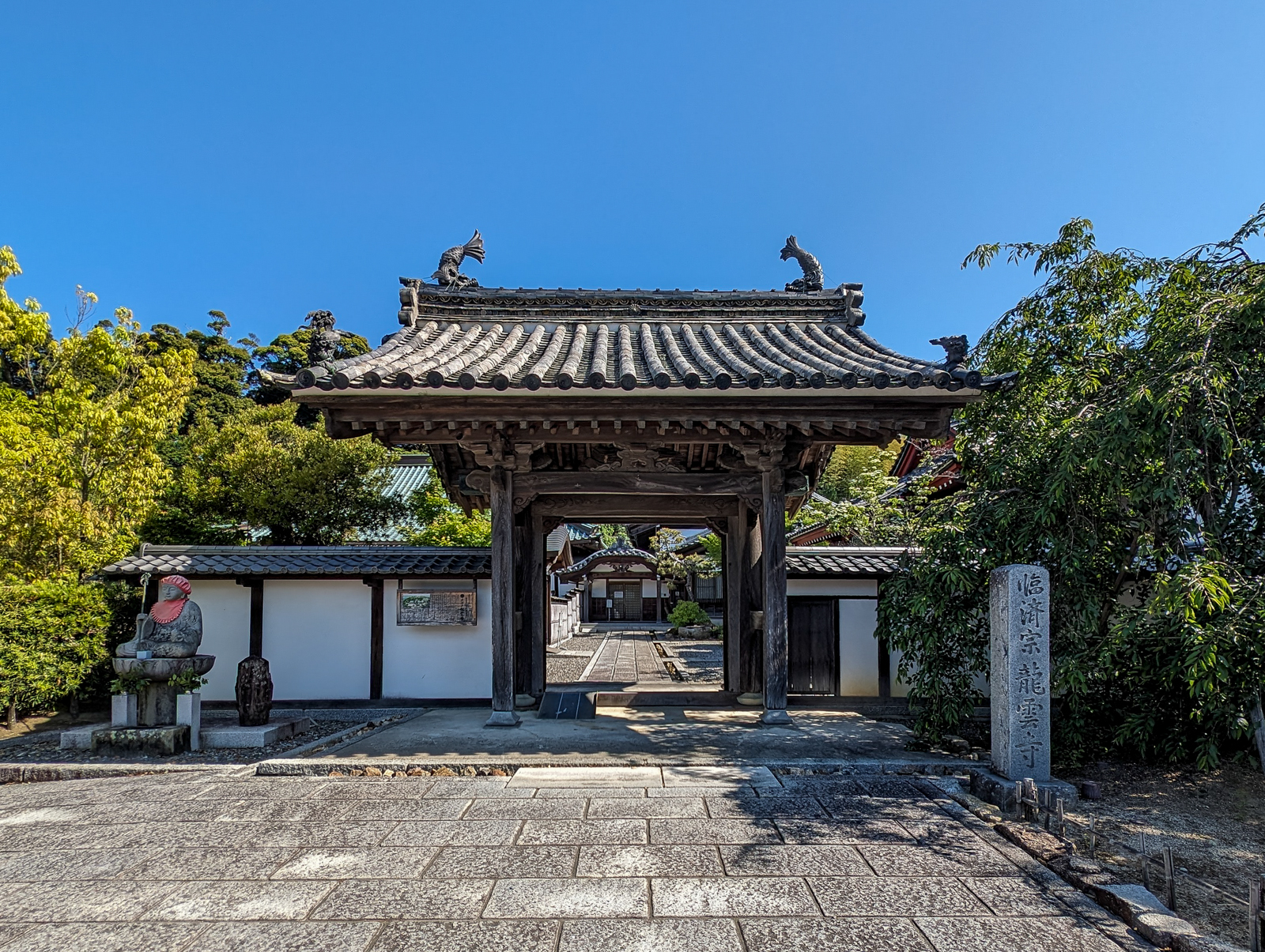 龍雲寺山門